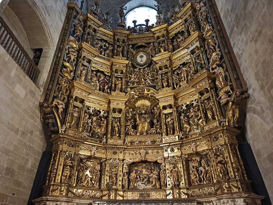 Catedral del Salvador de Santo Domingo de la Calzada. Parte 3 3 la-catedral-del-salvador-retablo-mayor